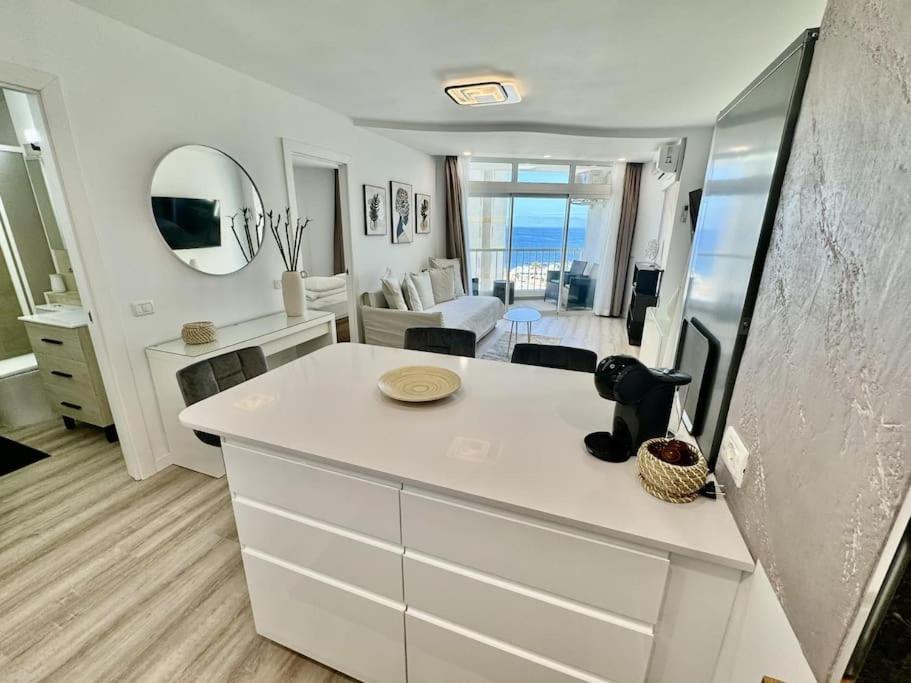 Amazing Apartment In Las Americas Playa de las Americas  Bagian luar foto
