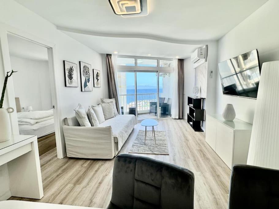 Amazing Apartment In Las Americas Playa de las Americas  Bagian luar foto